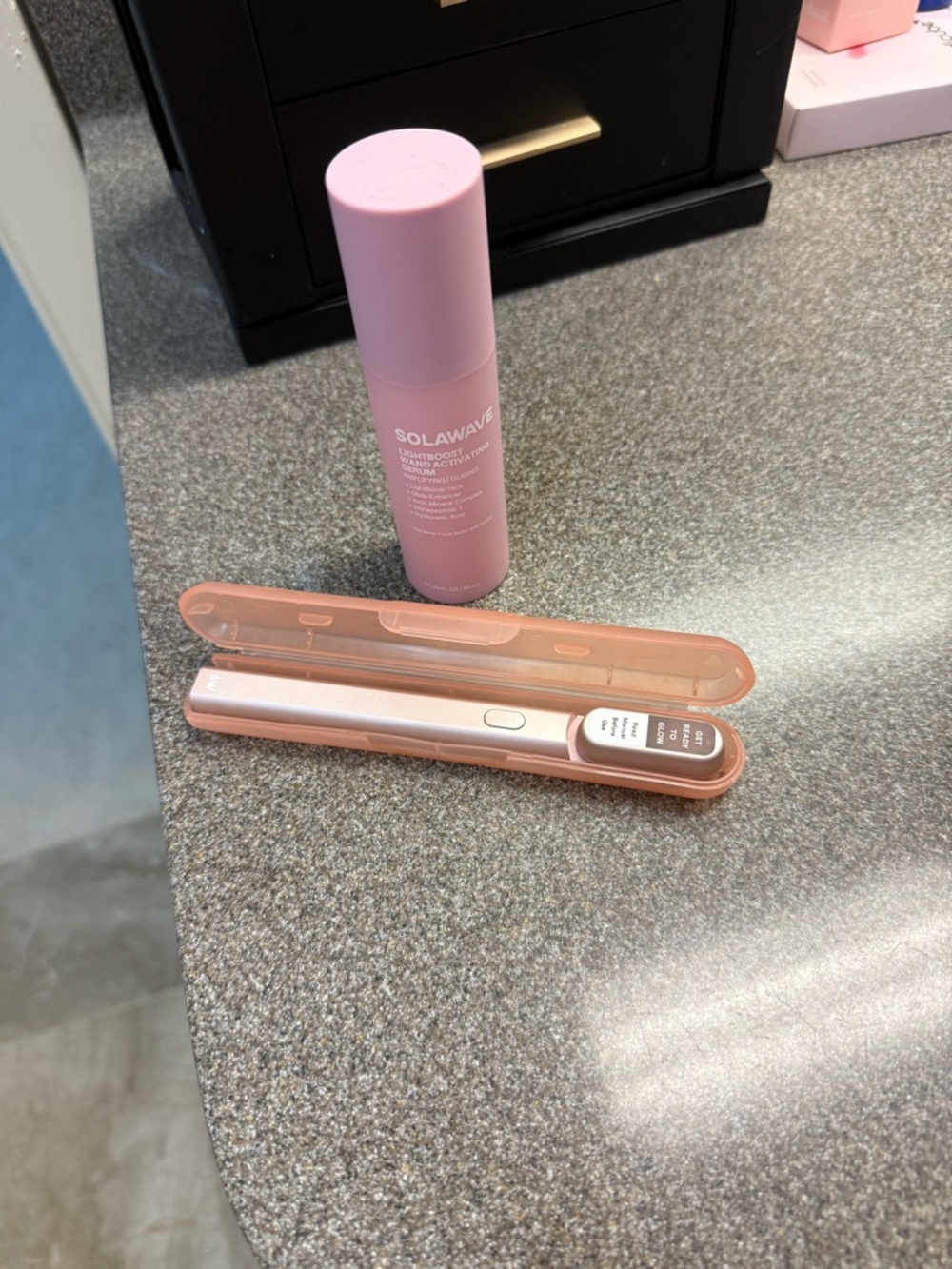 Face wand with serum - Picture 1 of 1